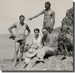 With Aldington, Patmore, and Frere at Le Lavandou
