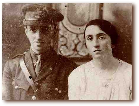 MacGreevy in uniform with his sister Nora Phelan